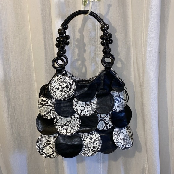 VTG Bueno Faux Snakeskin Black & White Shoulder Bag Layered Disc Bead Purse Glam - Picture 2 of 9